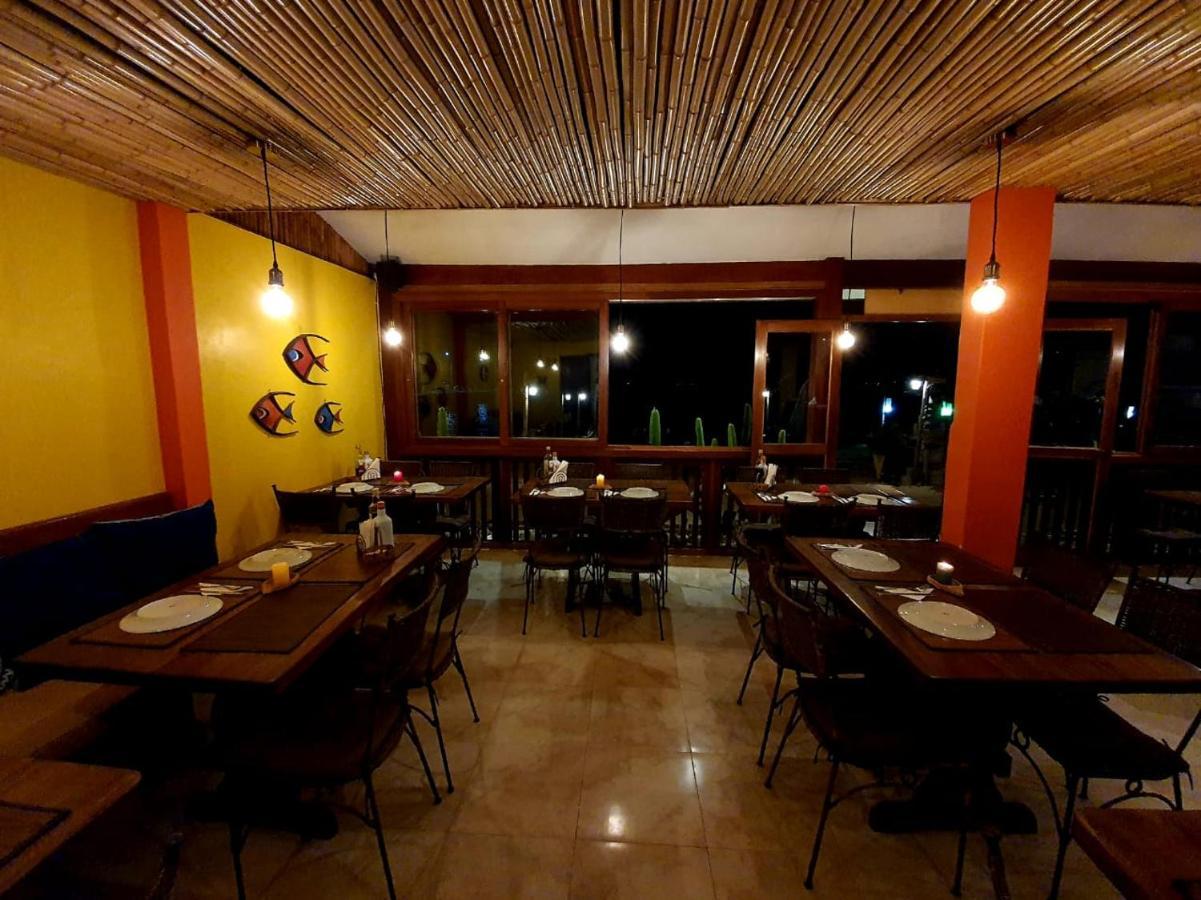 Pousada E Restaurante O Pescador Vila do Abraao Exterior photo