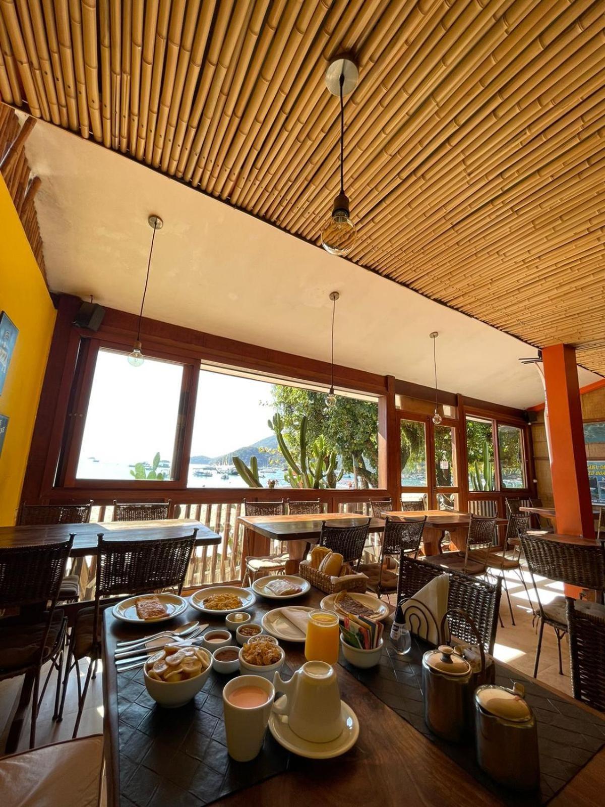 Pousada E Restaurante O Pescador Vila do Abraao Exterior photo